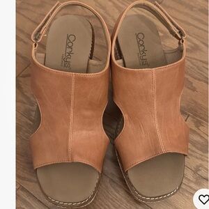 Corkys Women's Brown Open-Toe Wedge Sandals Size 8